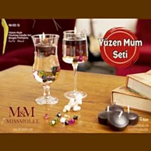 Suyun Üzerindeki Işıltı Şimdi Set Halinde <br> Yüzen Mum Seti